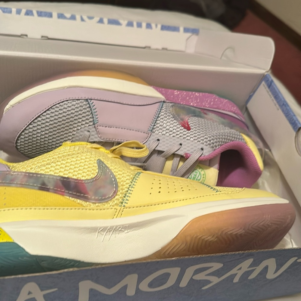 Nike eybl nationals Ja 1 size 10 MENS 11.5 women’s
